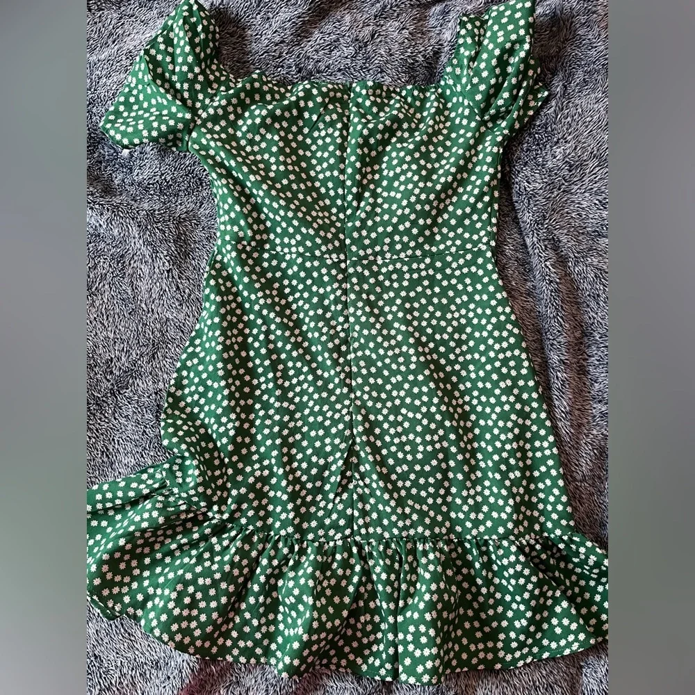 Shein size medium green floral dress - Picture 3 of 8